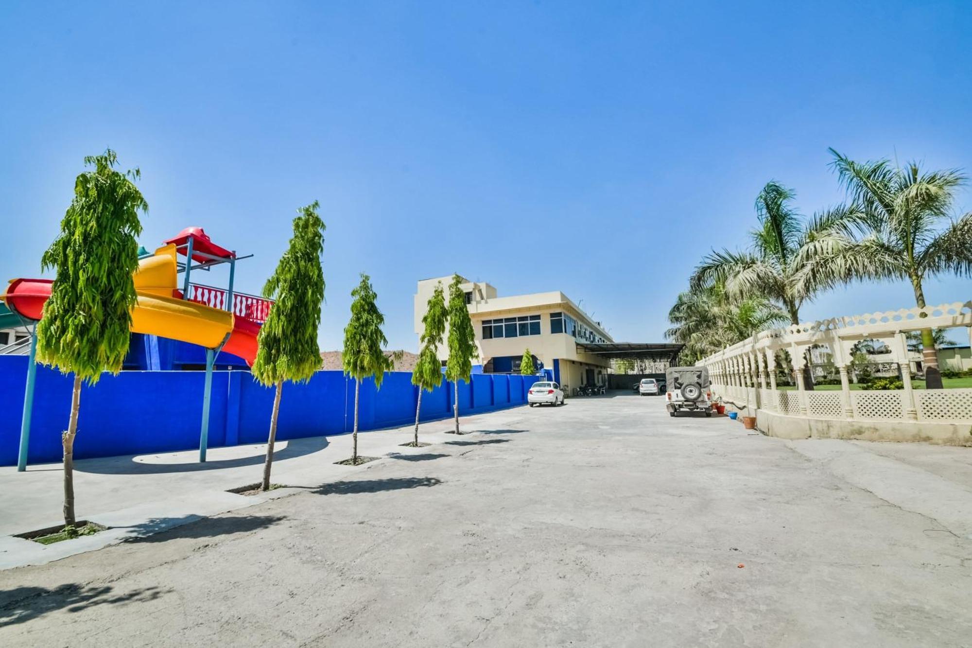 Hotel O Kalika Resort Lakāwās Eksteriør billede